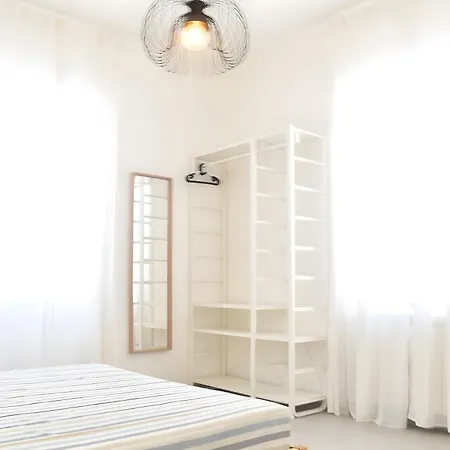 شقة 1m أَميليا